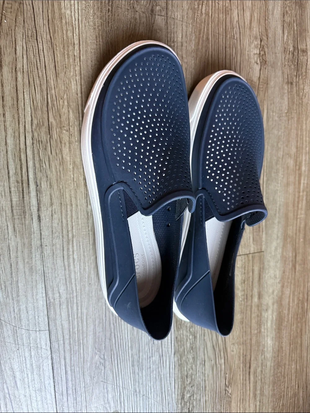 Croc Slip-On Perforated Men’s Sneakers in Navy